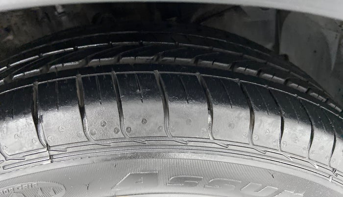 2017 Honda WR-V 1.2 i-VTEC S MT, Petrol, Manual, 62,874 km, Right Front Tyre Tread