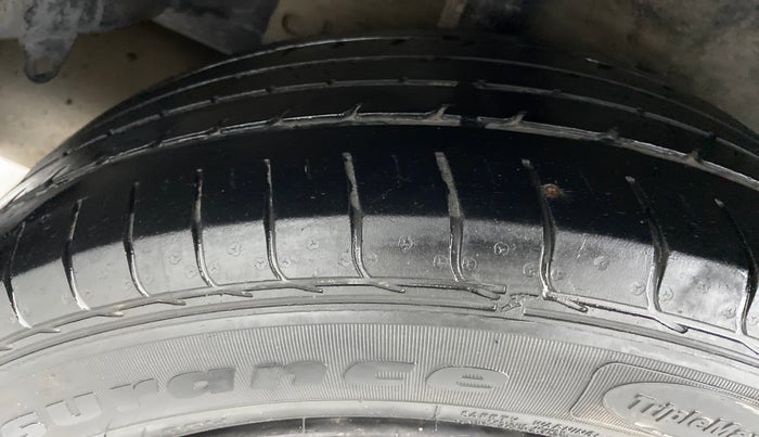 2017 Honda WR-V 1.2 i-VTEC S MT, Petrol, Manual, 62,874 km, Right Rear Tyre Tread