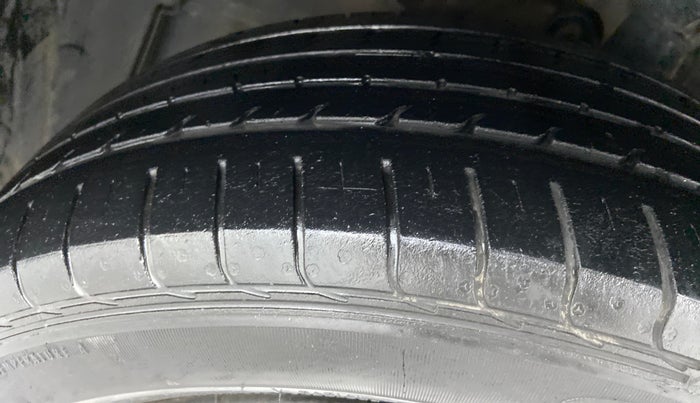 2017 Honda WR-V 1.2 i-VTEC S MT, Petrol, Manual, 62,874 km, Left Front Tyre Tread