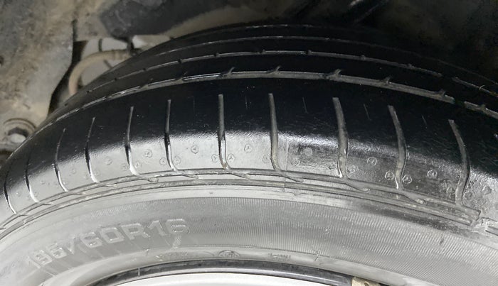 2017 Honda WR-V 1.2 i-VTEC S MT, Petrol, Manual, 62,874 km, Left Rear Tyre Tread