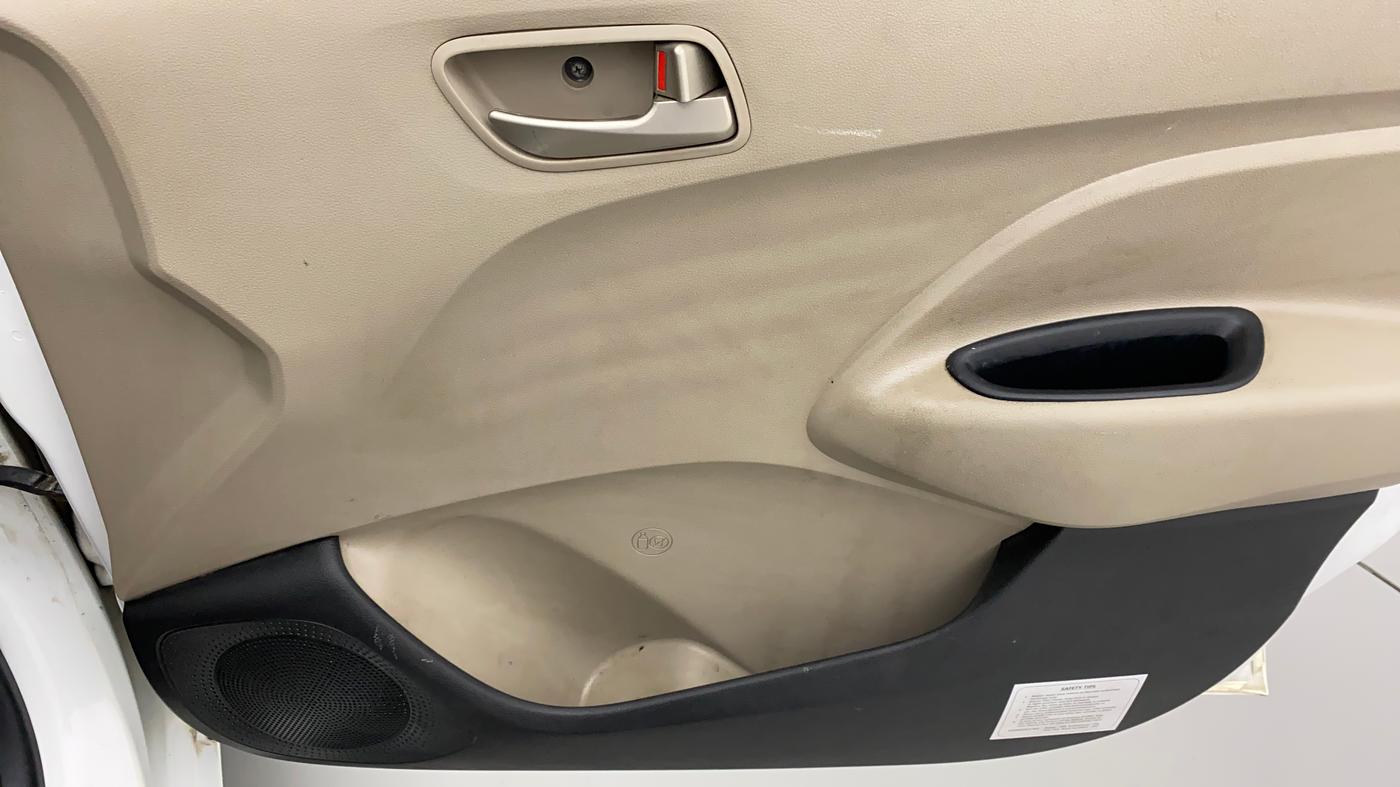 2018 Hyundai NEW SANTRO SPORTZ CNG, CNG, Manual, 69,188 km, Driver Side Door Panels Control
