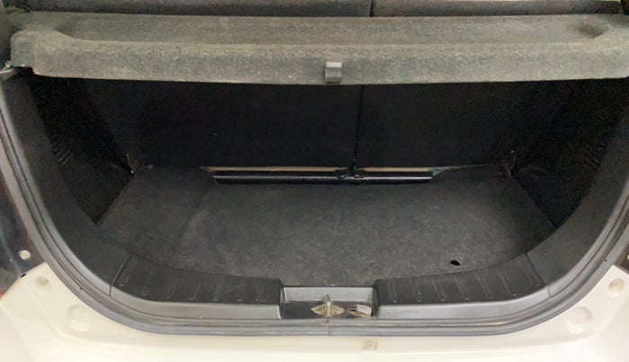 2018 Maruti Wagon R 1.0 VXI, Petrol, Manual, 38,157 km, Boot Inside