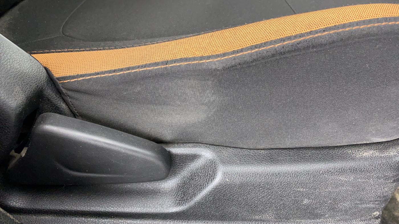 2017 Renault Kwid CLIMBER 1.0 AT, Petrol, Automatic, 67,451 km, Driver Side Adjustment Panel