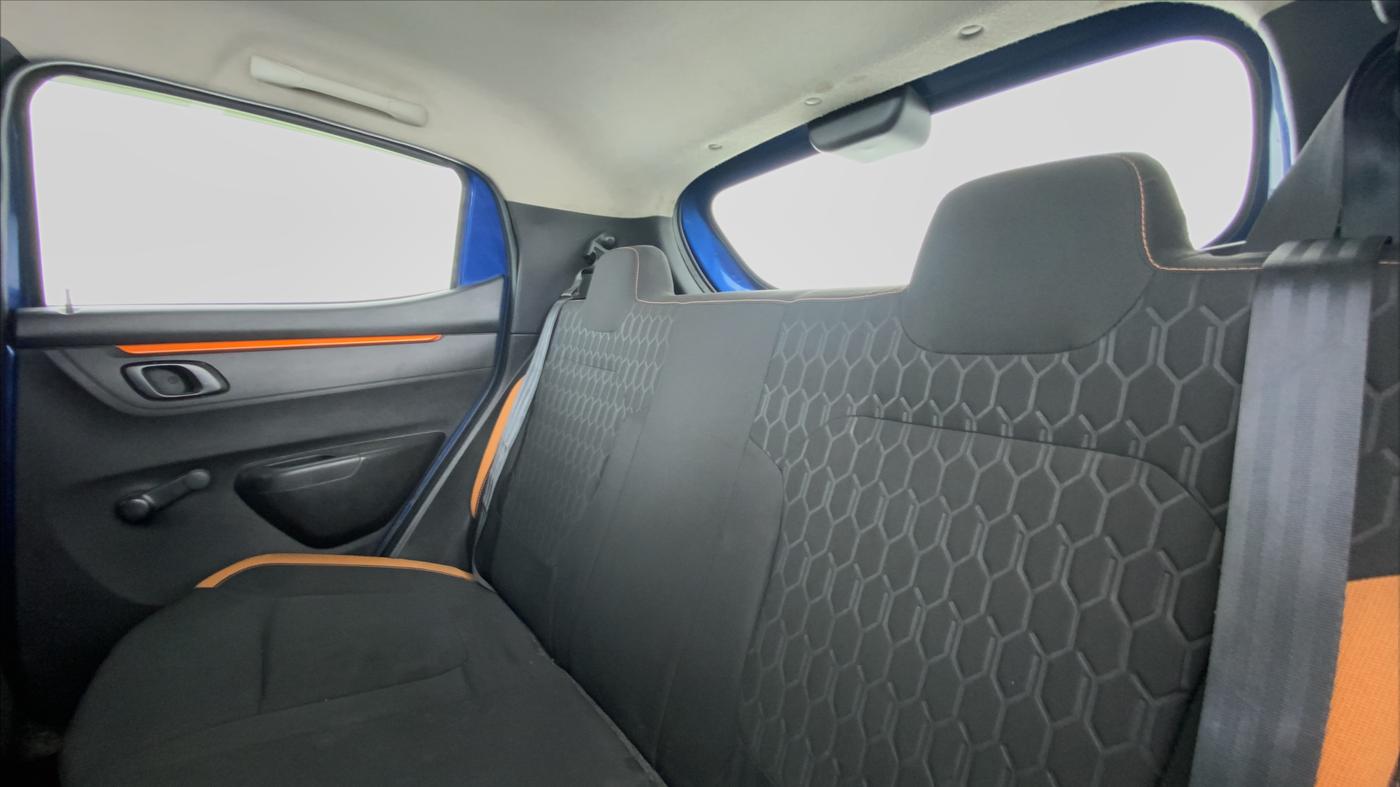 2017 Renault Kwid CLIMBER 1.0 AT, Petrol, Automatic, 67,451 km, Right Side Rear Door Cabin