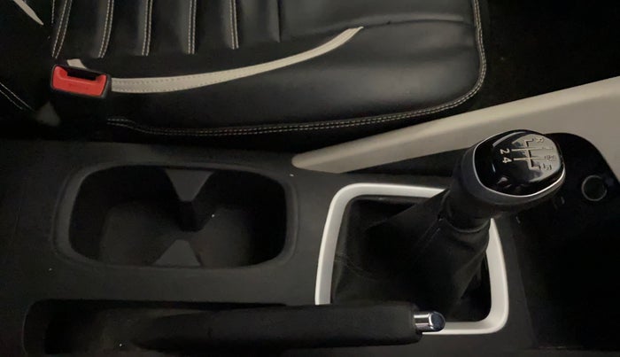 2023 Nissan MAGNITE XV MT, Petrol, Manual, 12,236 km, Gear Lever