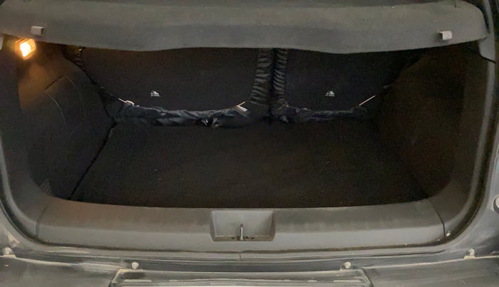 2023 Nissan MAGNITE XV MT, Petrol, Manual, 12,236 km, Boot Inside