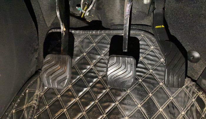 2023 Nissan MAGNITE XV MT, Petrol, Manual, 12,236 km, Pedals