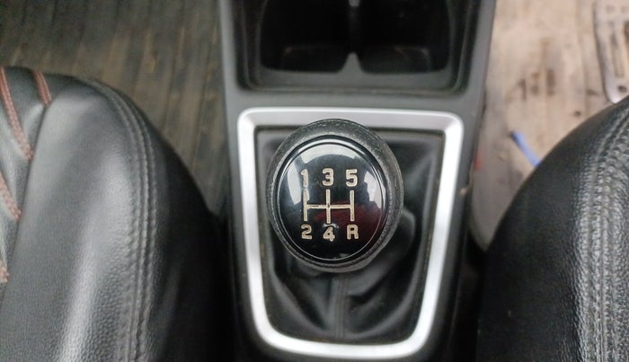 2020 Maruti Swift VXI, Petrol, Manual, 1,20,106 km, Gear Lever
