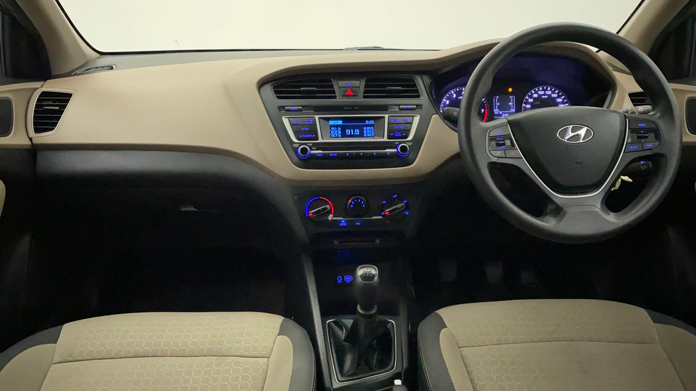 2015 Hyundai Elite i20 MAGNA 1.2, Petrol, Manual, 26,432 km, Dashboard