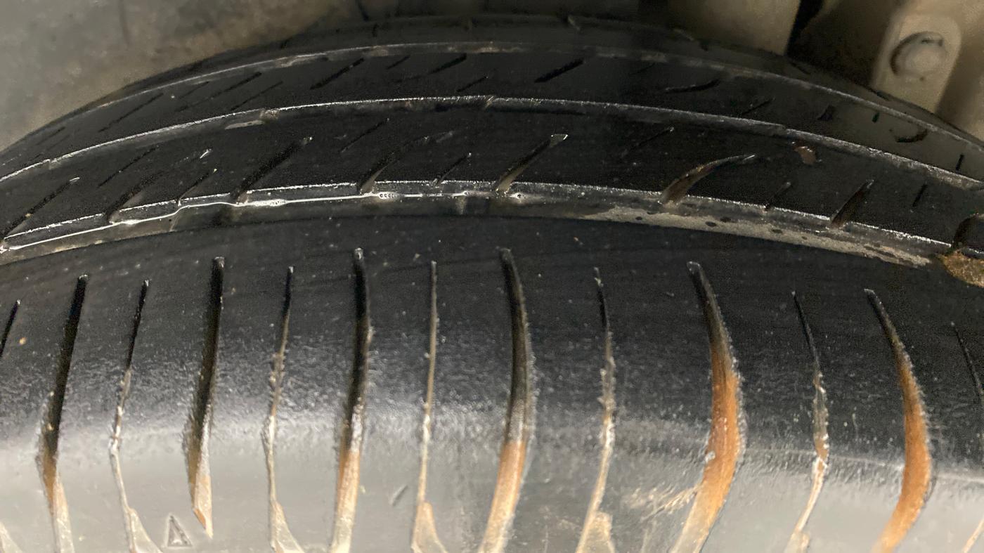 2012 Maruti Ertiga VDI, Diesel, Manual, 98,413 km, Left Rear Tyre Tread