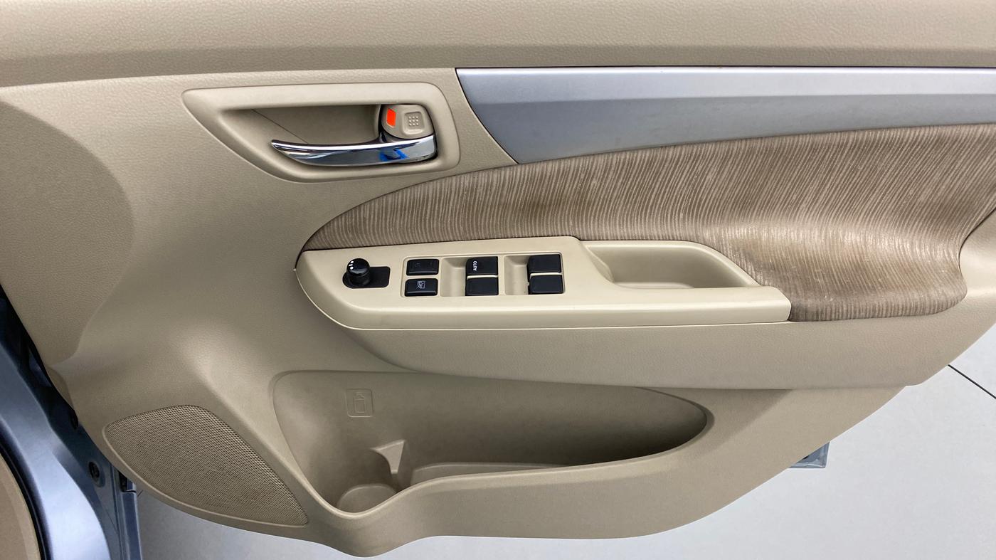 2012 Maruti Ertiga VDI, Diesel, Manual, 98,413 km, Driver Side Door Panels Control