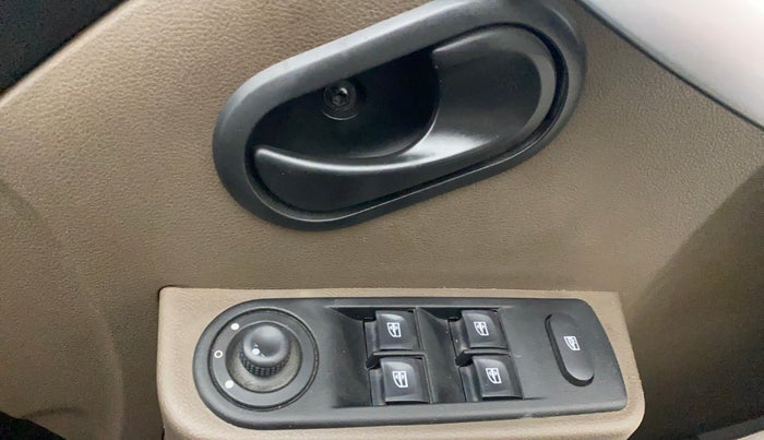 2019 Renault Duster 85 PS RXS MT DIESEL, Diesel, Manual, 45,163 km, Driver Side Door Panels Control