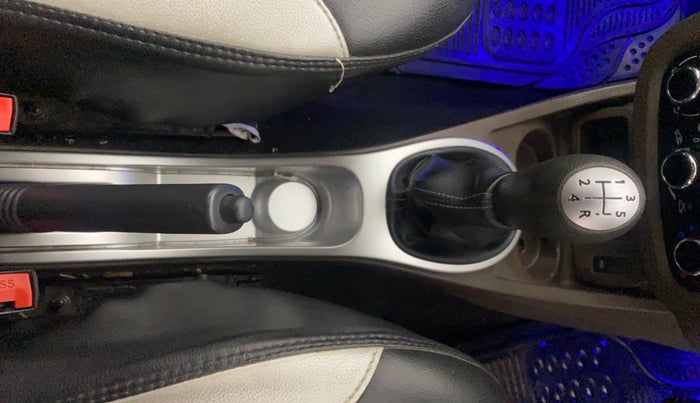 2019 Renault Duster 85 PS RXS MT DIESEL, Diesel, Manual, 45,163 km, Gear Lever