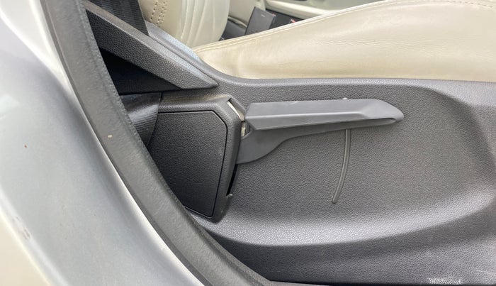 2017 Ford Ecosport TITANIUM 1.5L PETROL AT, Petrol, Automatic, 23,242 km, Driver Side Adjustment Panel