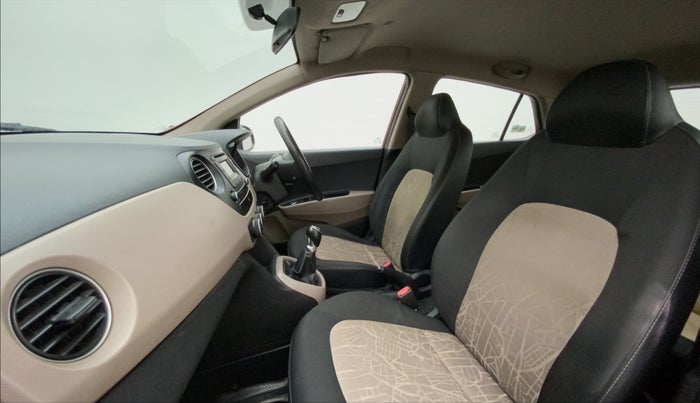 2015 Hyundai Grand i10 SPORTZ 1.2 KAPPA VTVT, Petrol, Manual, 1,00,708 km, Right Side Front Door Cabin