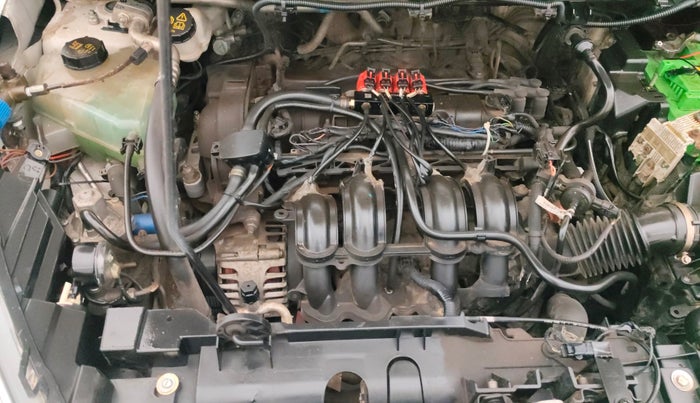 2016 Ford New Figo TITANIUM 1.2 PETROL MT, CNG, Manual, 84,195 km, Engine View - Right