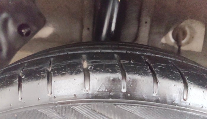 2015 Hyundai i20 Active 1.2 S, Petrol, Manual, 28,985 km, Right Rear Tyre Tread