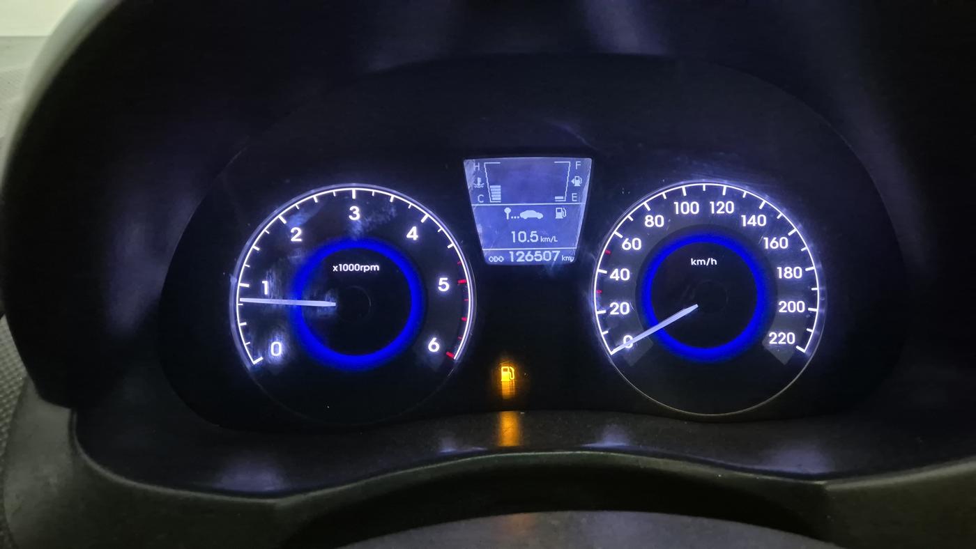 2014 Hyundai Verna FLUIDIC 1.6 CRDI SX OPT, Diesel, Manual, 1,26,495 km, Odometer Image