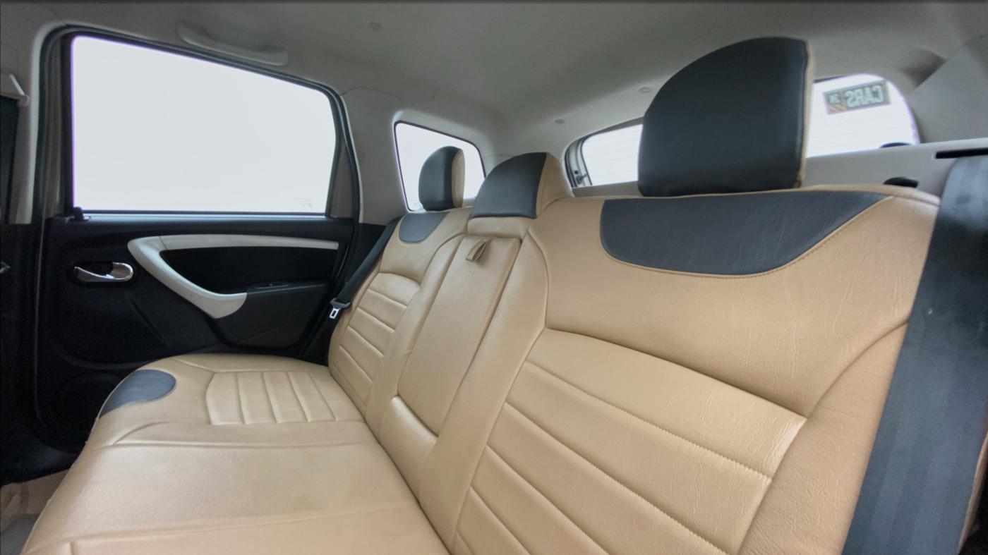 2018 Nissan Terrano XL O (D), Diesel, Manual, 96,432 km, Right Side Rear Door Cabin