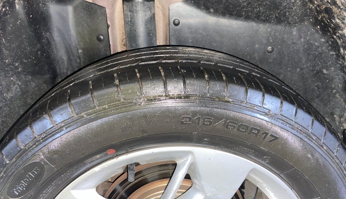 2020 MG HECTOR SUPER 1.5 PETROL, Petrol, Manual, 51,484 km, Right Rear Tyre Tread