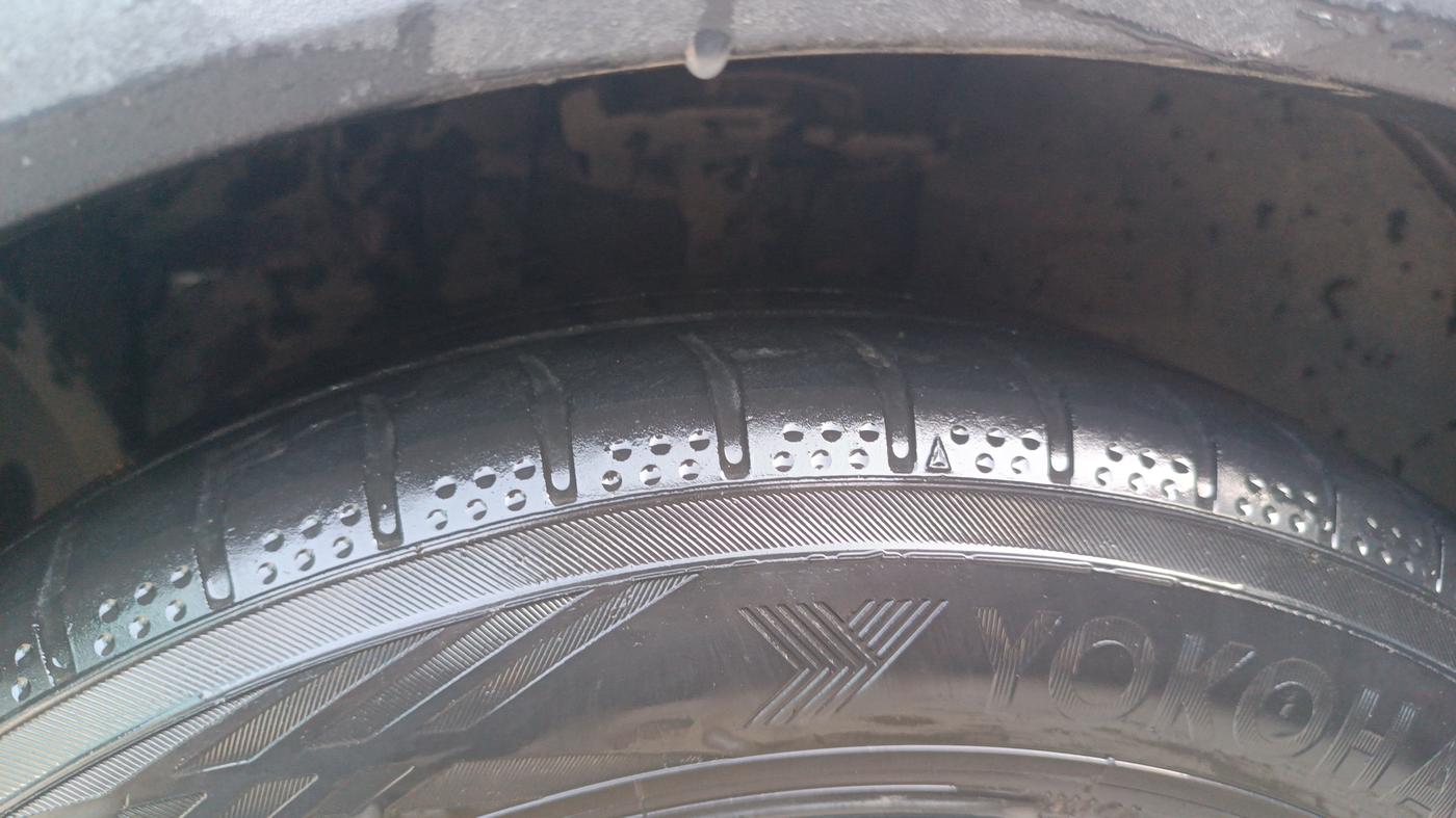 2018 Ford FREESTYLE TITANIUM 1.2 PETROL, Petrol, Manual, 66,716 km, Left Front Tyre Tread