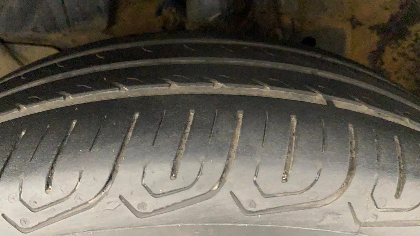 2015 Honda Jazz 1.2L I-VTEC V AT, Petrol, Automatic, 93,659 km, Left Front Tyre Tread