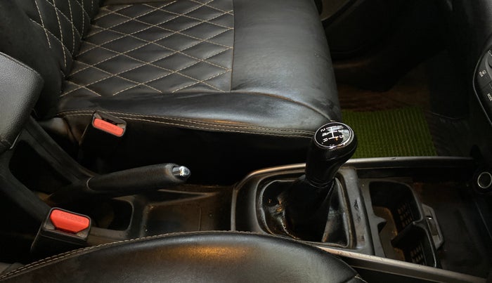 2021 Maruti XL6 ZETA MT, Petrol, Manual, 1,08,262 km, Gear Lever