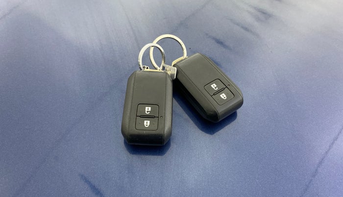 2021 Maruti XL6 ZETA MT, Petrol, Manual, 1,08,262 km, Key Close Up