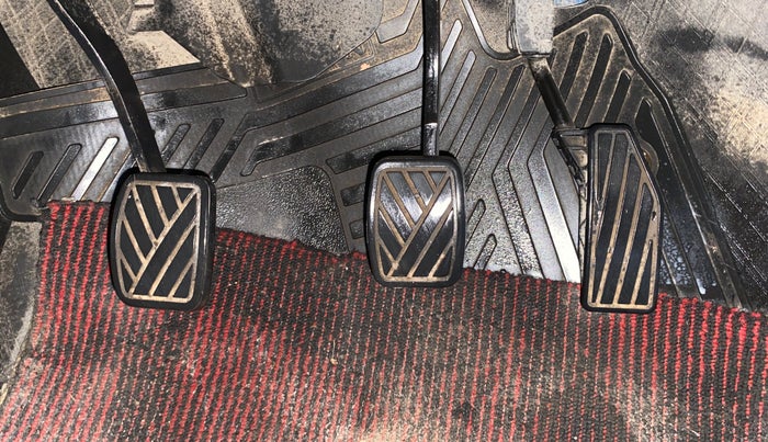 2021 Maruti XL6 ZETA MT, Petrol, Manual, 1,08,262 km, Pedals