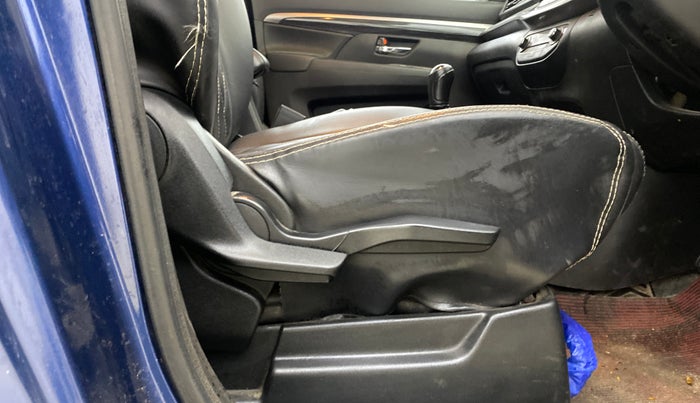 2021 Maruti XL6 ZETA MT, Petrol, Manual, 1,08,262 km, Driver Side Adjustment Panel