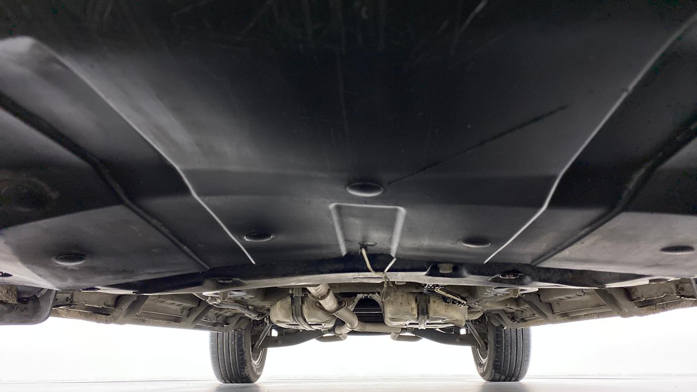 2019 Mahindra XUV500 W11 AT, Diesel, Automatic, 21,352 km, Front Underbody