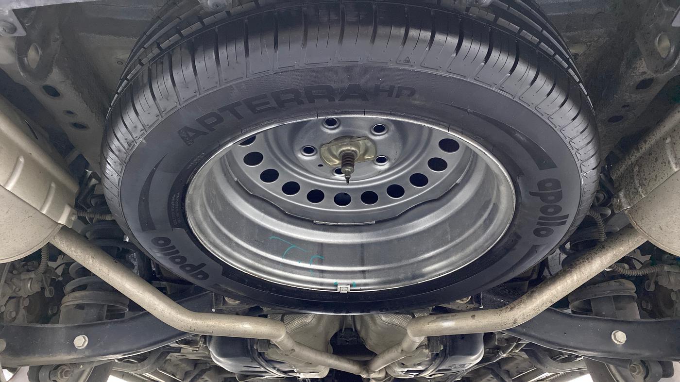2019 Mahindra XUV500 W11 AT, Diesel, Automatic, 21,352 km, Spare Tyre