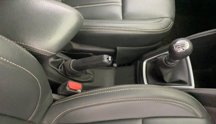 2019 Nissan Kicks XV DIESEL, Diesel, Manual, 81,657 km, Gear Lever