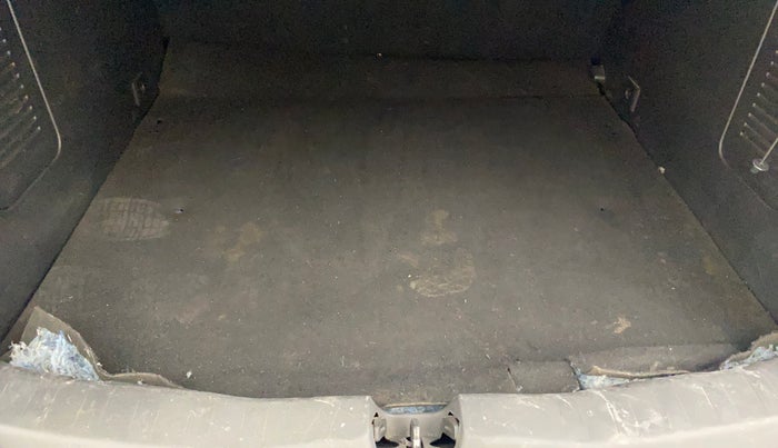 2019 Nissan Kicks XV DIESEL, Diesel, Manual, 81,657 km, Boot Inside