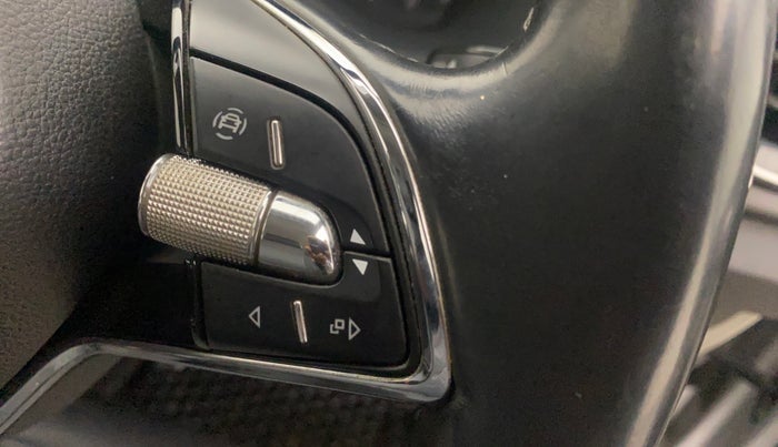 2021 Skoda KUSHAQ AMBITION 1.0L TSI MT, Petrol, Manual, 1,47,180 km, Adaptive Cruise Control