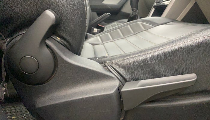 2021 Skoda KUSHAQ AMBITION 1.0L TSI MT, Petrol, Manual, 1,47,180 km, Driver Side Adjustment Panel