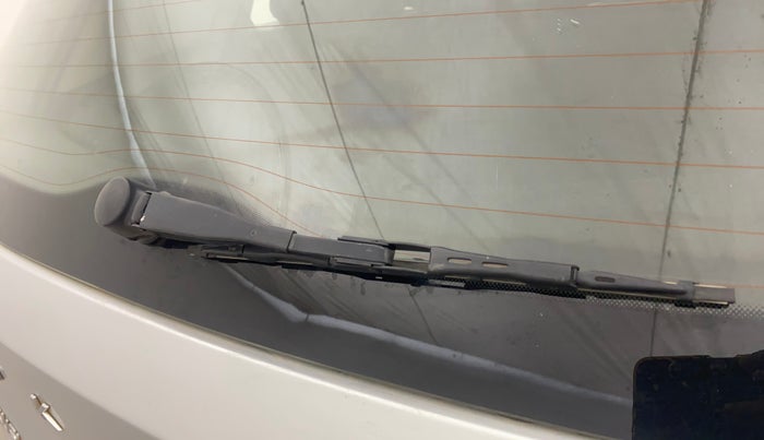 2021 Skoda KUSHAQ AMBITION 1.0L TSI MT, Petrol, Manual, 1,47,180 km, Rear Wiper