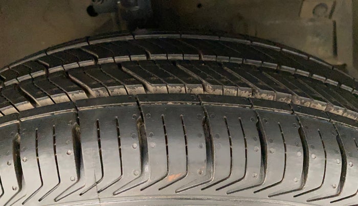 2012 Maruti Swift Dzire VDI, Diesel, Manual, 1,12,992 km, Right Front Tyre Tread
