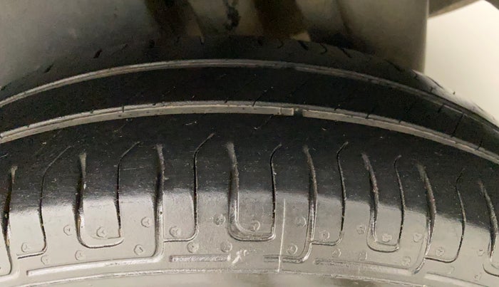 2012 Maruti Swift Dzire VDI, Diesel, Manual, 1,12,992 km, Left Rear Tyre Tread
