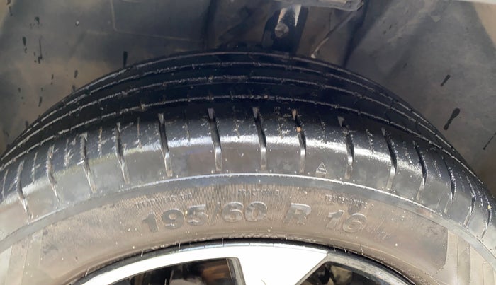 2021 Tata PUNCH CREATIVE  MT, Petrol, Manual, 19,731 km, Left Front Tyre Tread