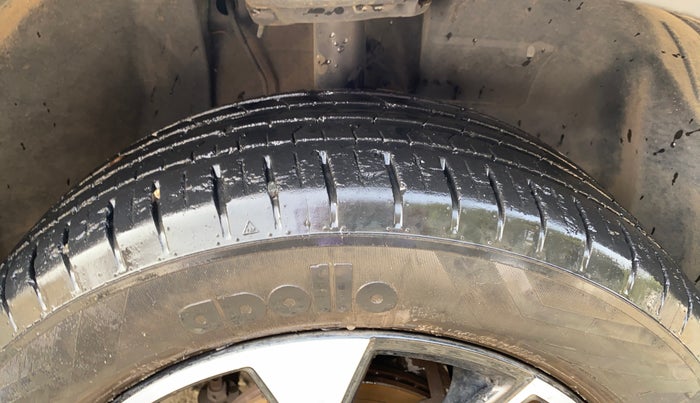 2021 Tata PUNCH CREATIVE  MT, Petrol, Manual, 19,731 km, Right Front Tyre Tread