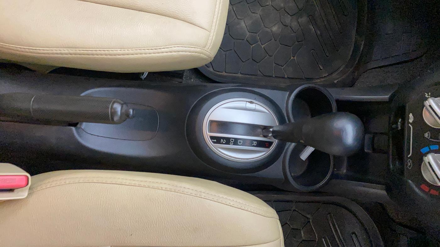 2014 Honda Amaze 1.2L I-VTEC S AT, Petrol, Automatic, 86,996 km, Gear Lever