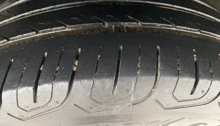 2017 Maruti Dzire ZXI PLUS, Petrol, Manual, 88,465 km, Left Rear Tyre Tread