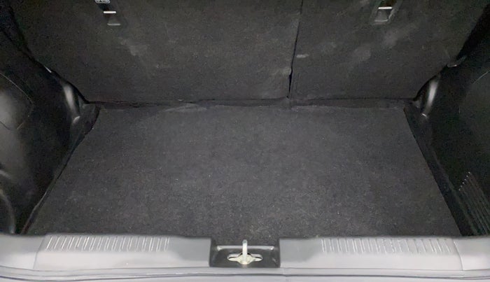 2020 Maruti Swift ZXI+, Petrol, Manual, 7,734 km, Boot Inside