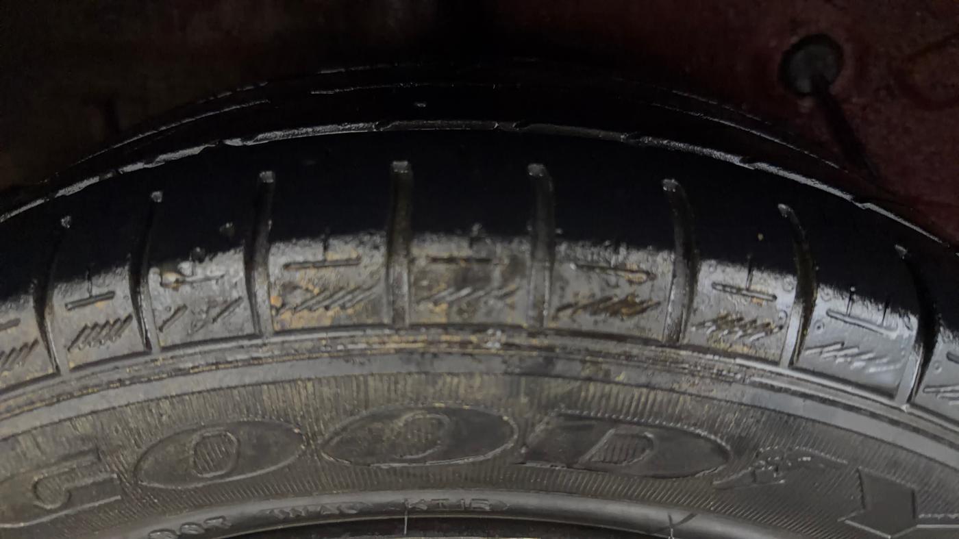 2019 Maruti Celerio VXI AMT (O), CNG, Automatic, 60,594 km, Right Rear Tyre Tread