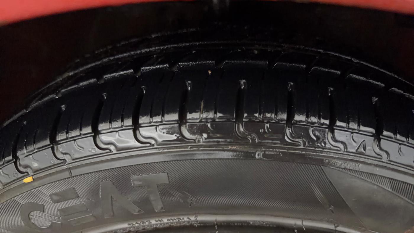 2019 Maruti Celerio VXI AMT (O), CNG, Automatic, 60,594 km, Right Front Tyre Tread