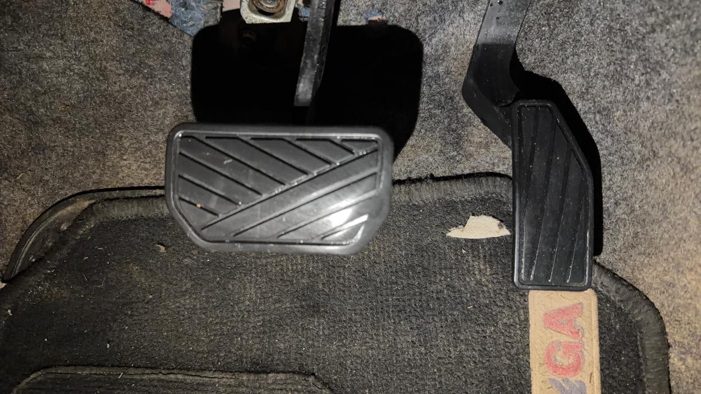 2019 Maruti Celerio VXI AMT (O), CNG, Automatic, 60,594 km, Pedals
