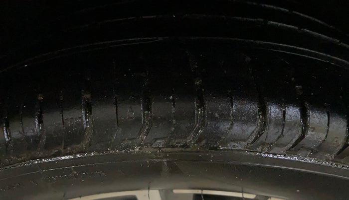 2022 Skoda SLAVIA STYLE 1.0L TSI AT, Petrol, Automatic, 39,763 km, Left Rear Tyre Tread