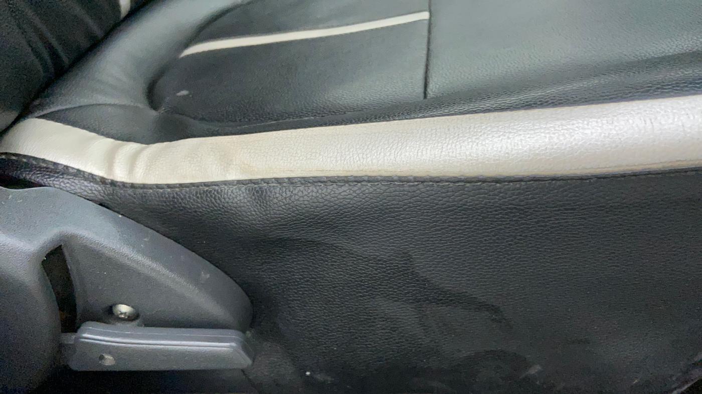 2016 Maruti Alto 800 LXI, Petrol, Manual, 32,189 km, Driver Side Adjustment Panel