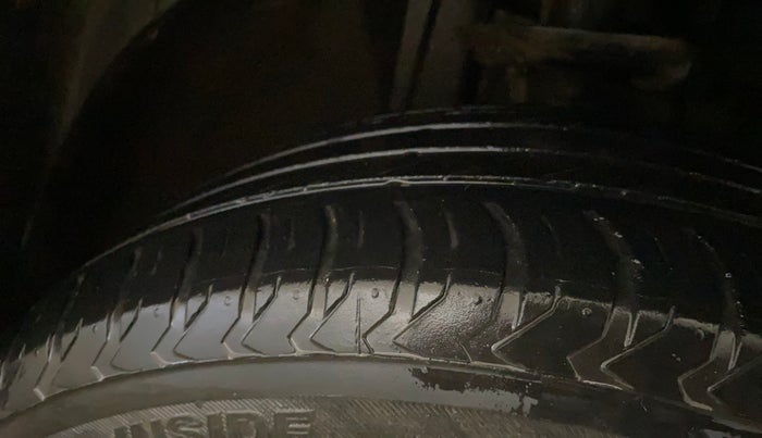 2022 Jeep Compass LIMITED (O) 1.4 PETROL DCT, Petrol, Automatic, 47,295 km, Right Front Tyre Tread